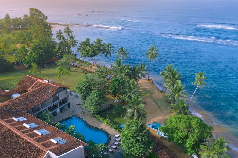 Earl's Reef Hotel