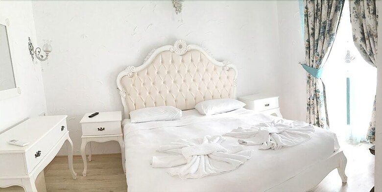 Hotel Alacati Eldoris Otel