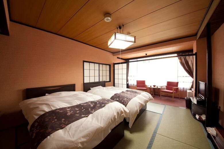 Hinanosato Sanyoukan