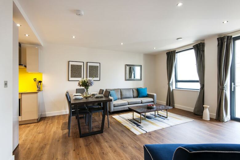 Aldgate City Apartments