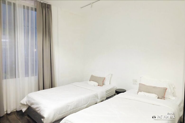 Hotel Oon Poshtel