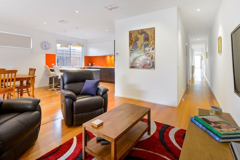 Boutique Stays - Seventh Street
