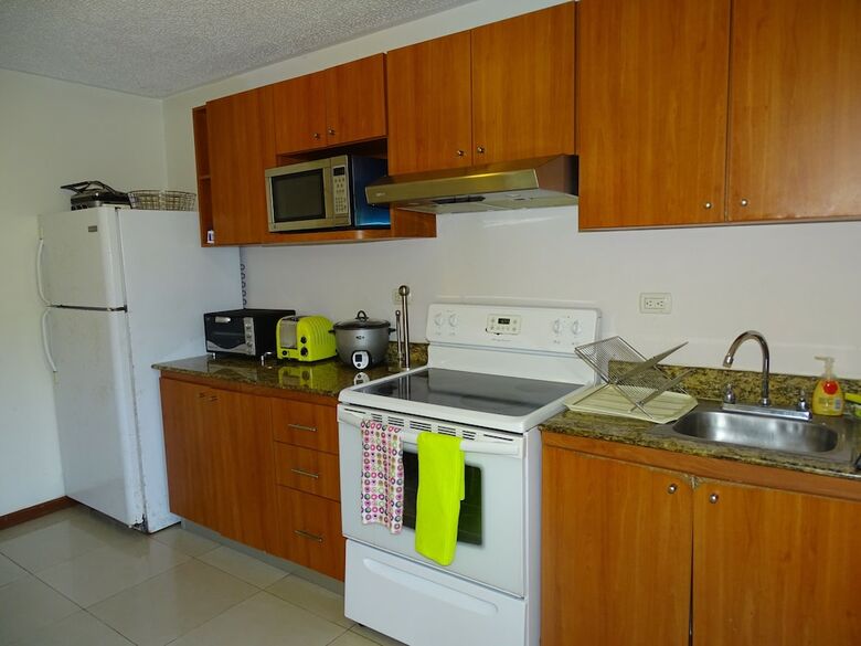 Apartamentos Jaco Beach Condos
