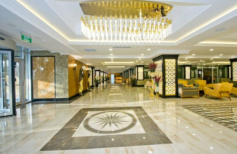 Rich Hotel