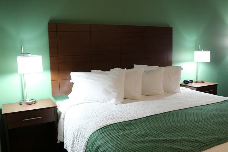 Hotel Brookstone Lodge & Suites