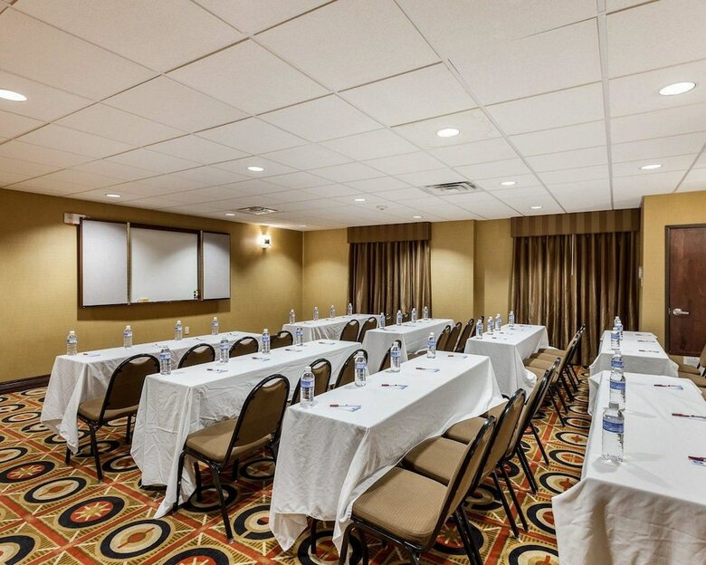 Hotel Comfort Suites Plano - Dallas North