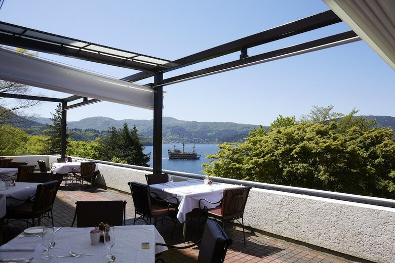 Hotel De Yama, Hakone Lake Side