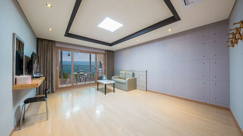 Aria Pension Resort