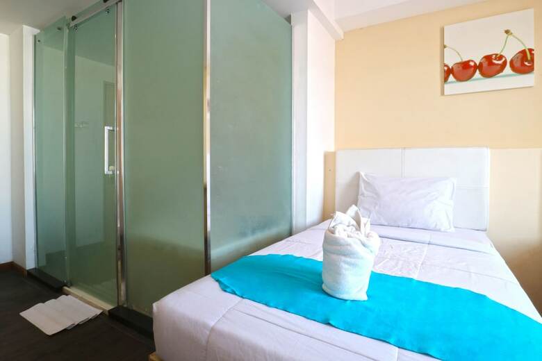Kimono Hotel