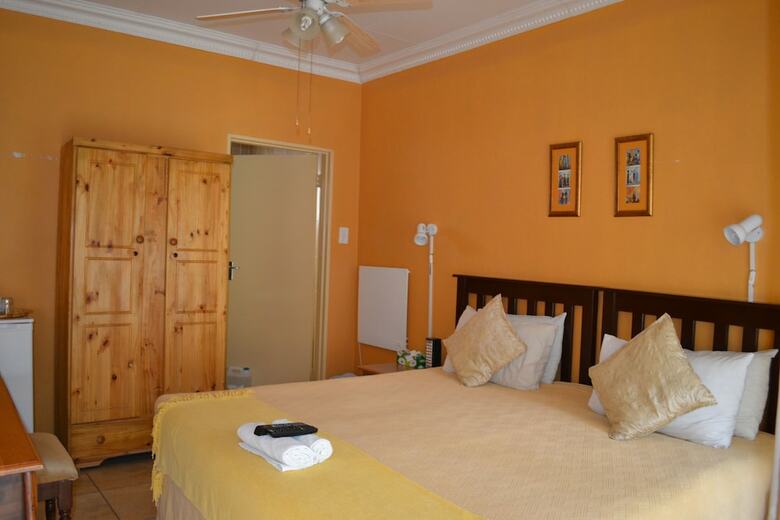 Hotel Kamogelo Guest House
