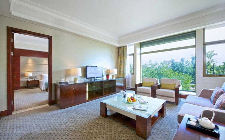 Jinji Lake Grand Hotel
