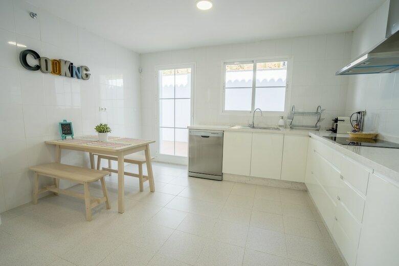 Apartamentos Cabopino House