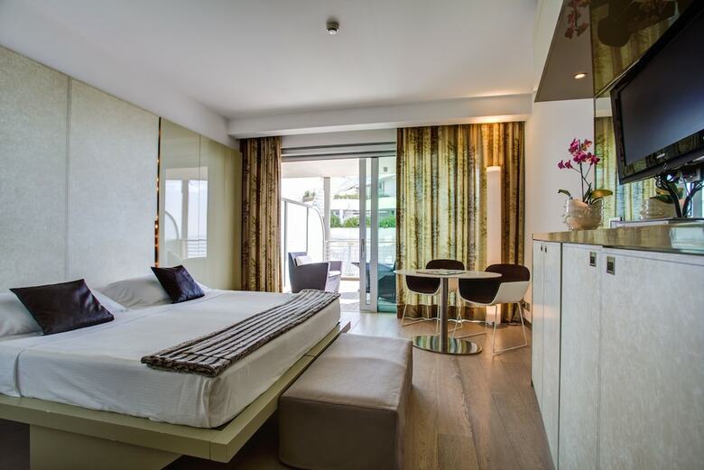 Hotel Premier & Suites - Premier Resort