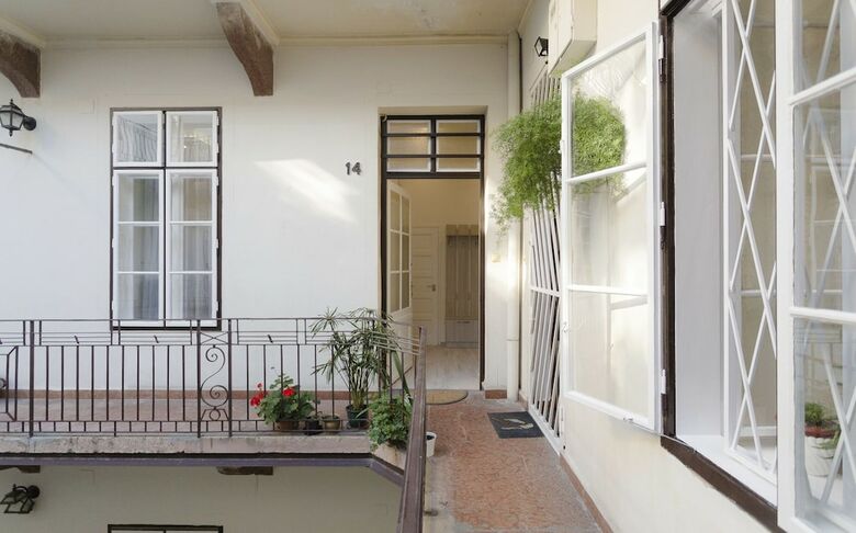 Caldo Apartments