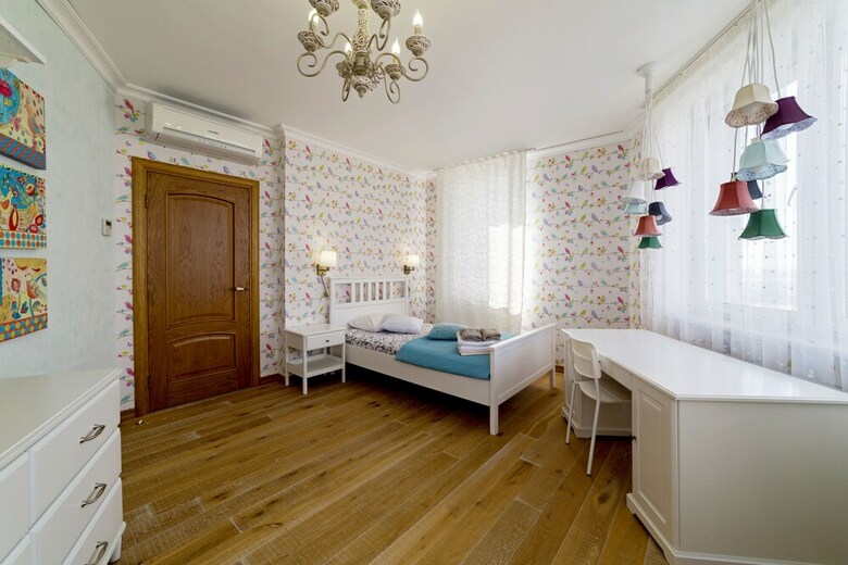 Clever House Apartments