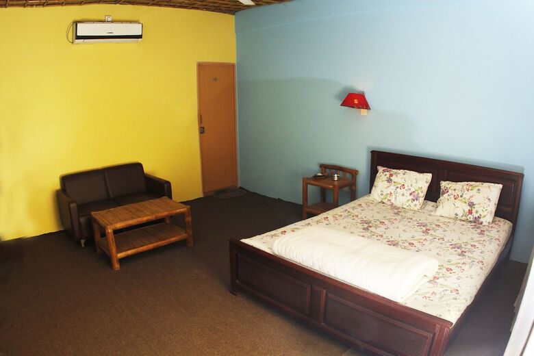 Hotel Rangauti Resort