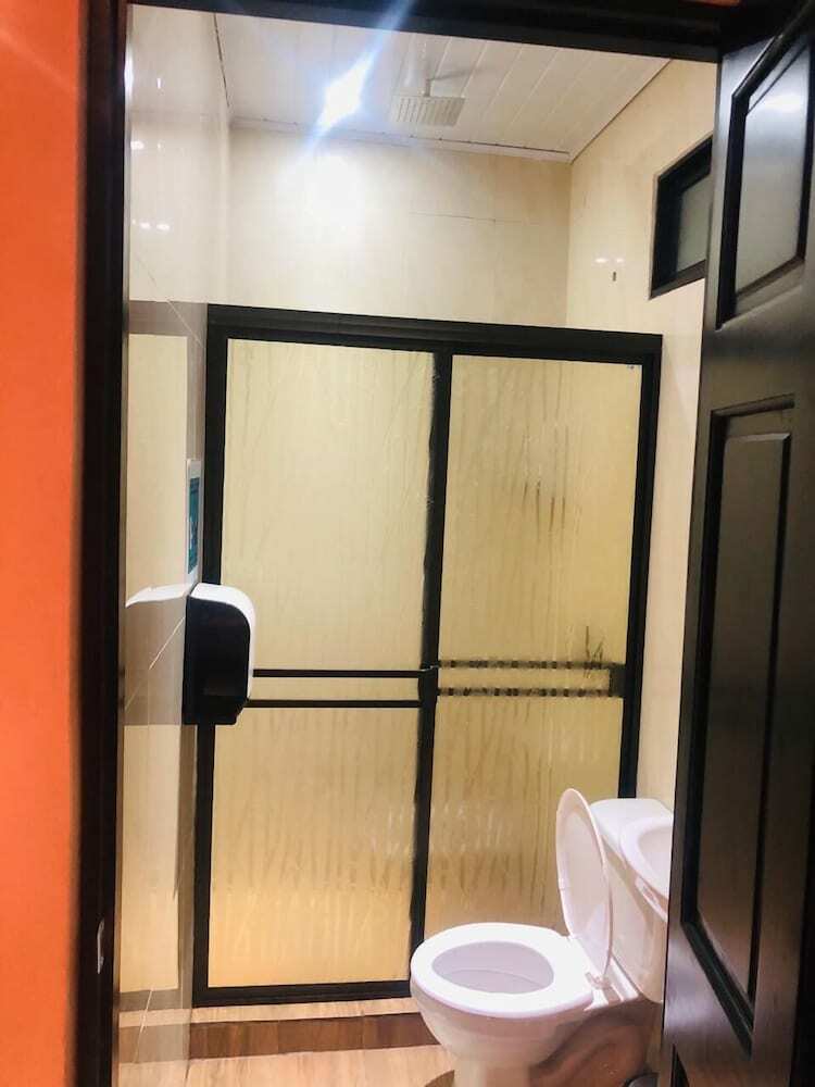 Hostal Millenium Manuel Antonio