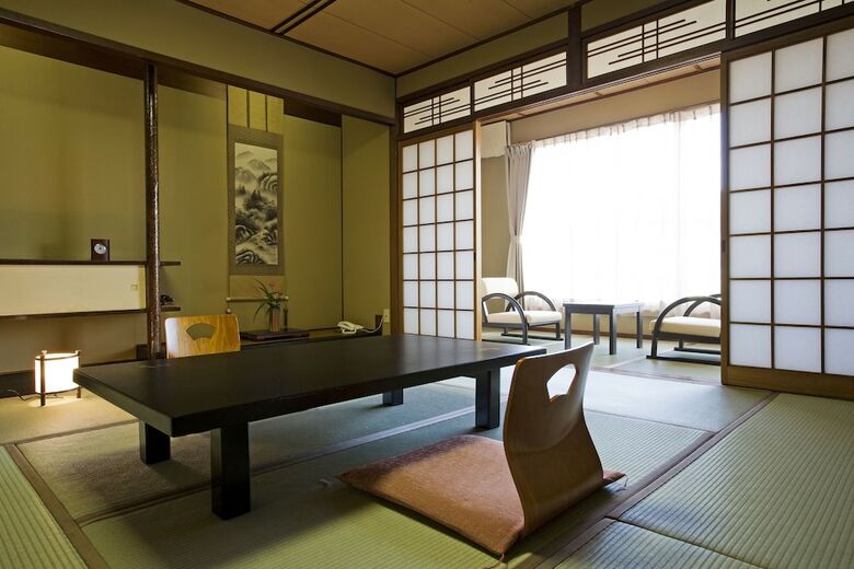 Yunogo Onsen Chikutei
