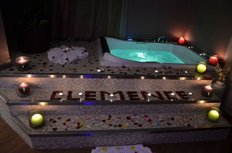 Aparthotel Clemence Hotel Suites
