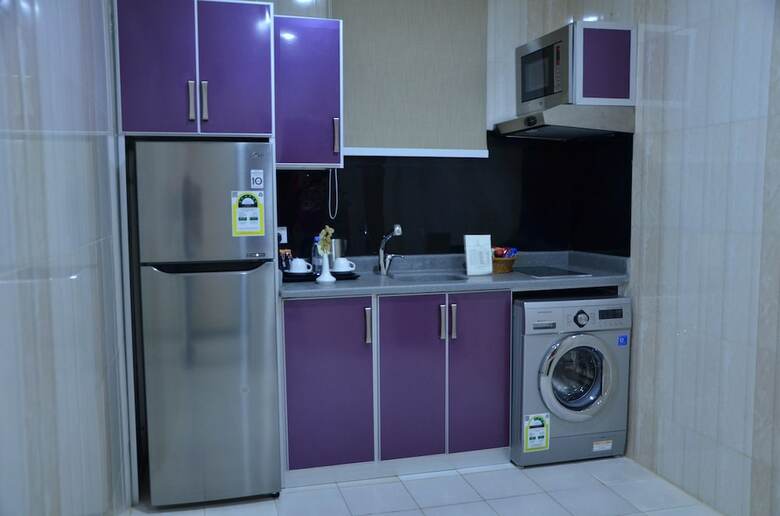 Aparthotel Clemence Hotel Suites