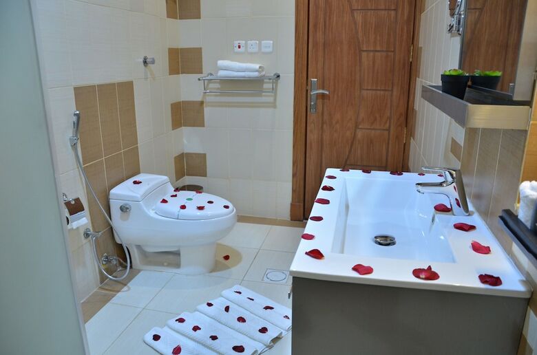 Aparthotel Clemence Hotel Suites
