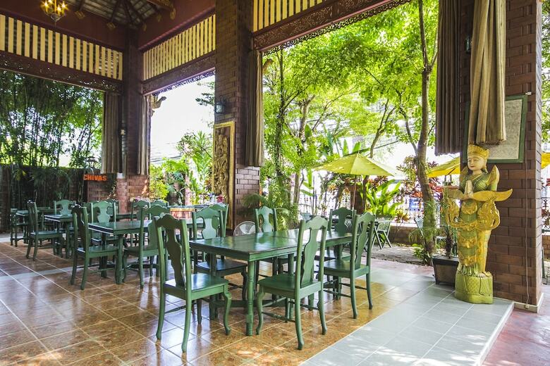 Hotel Irawadee Resort