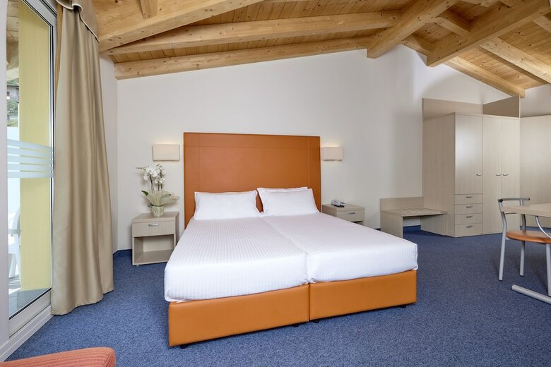 Hotel Royal Village