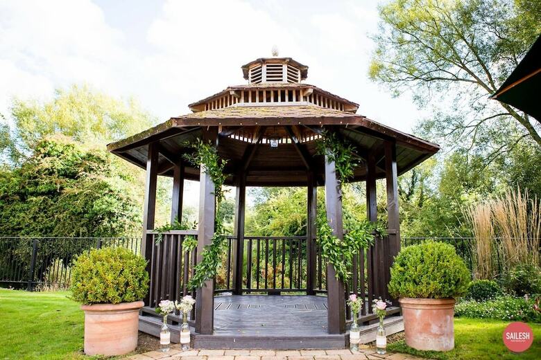 Tewin Bury Farm Hotel