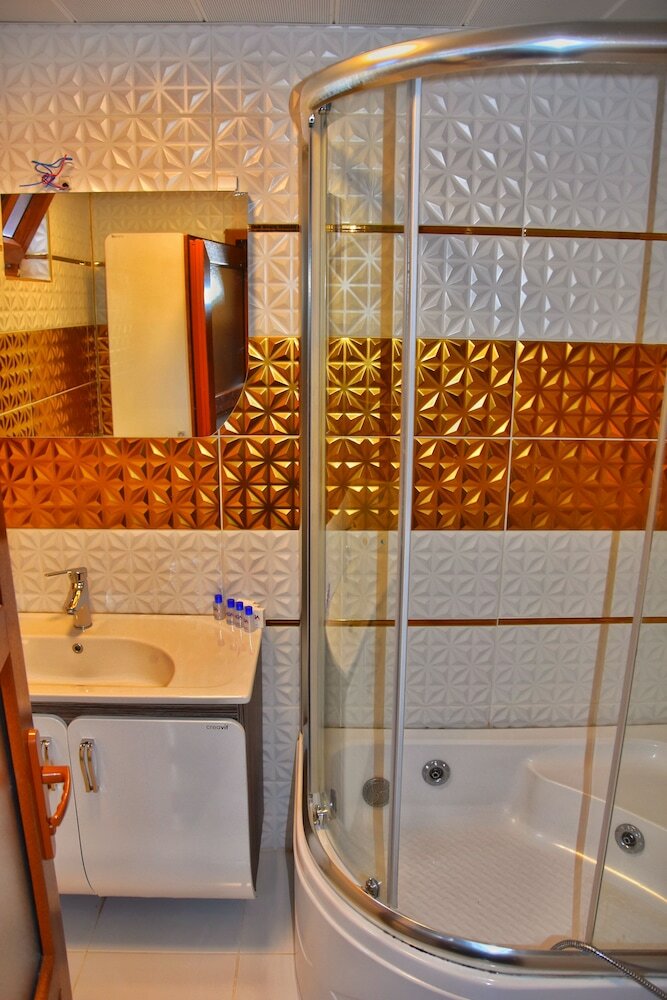Ada Bungalow Hotel