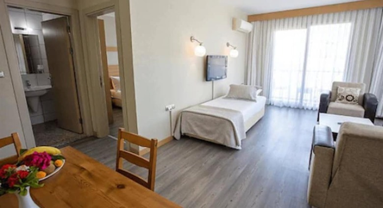 Cilek Marina Hotel