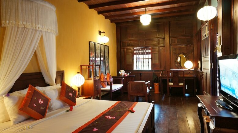 Vinh Hung Heritage Hotel