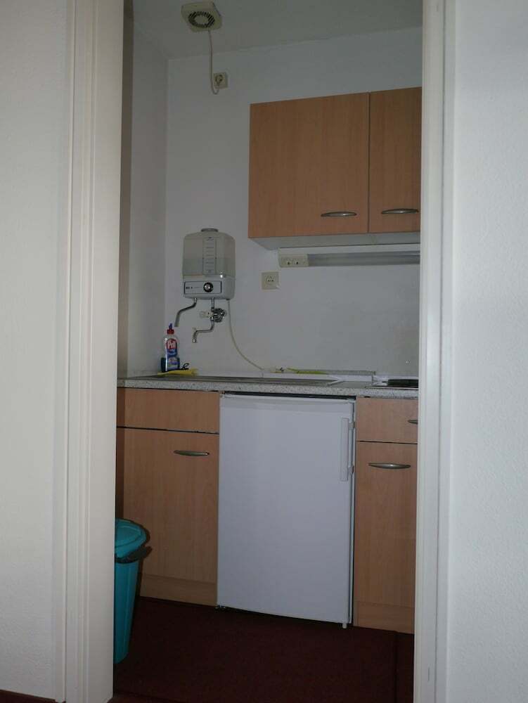 Tolstov-hotels Big Room Apartment