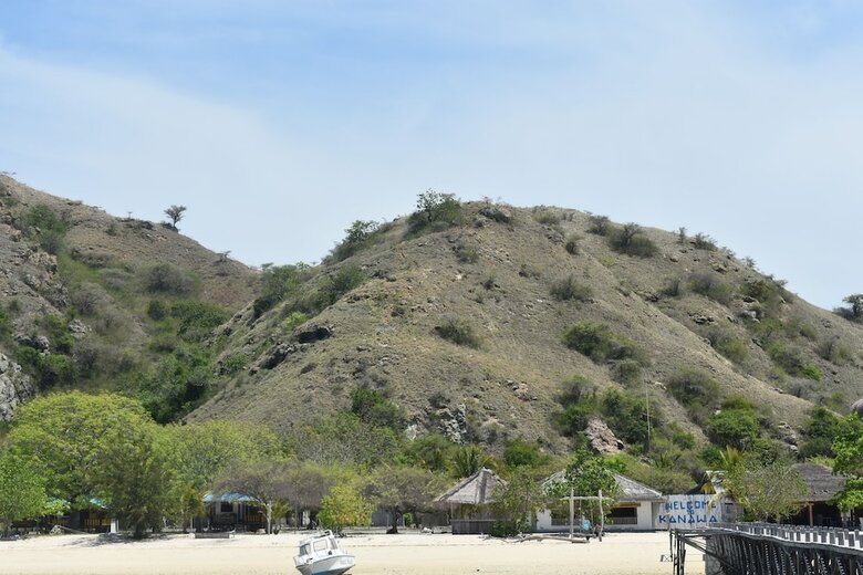 Hostal Kanawa Beach Resort