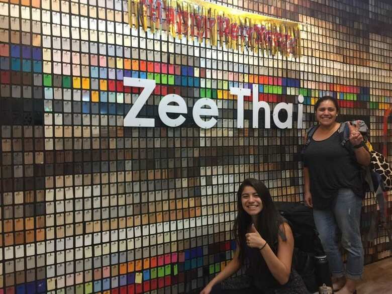 Hostal Zee Thai Hostel