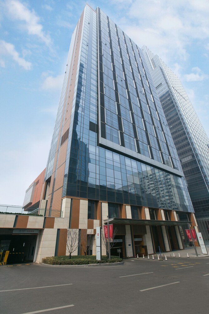 Hotel Cherry Residences May-fourth Square