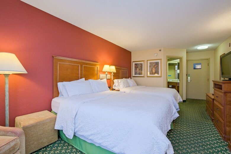 Hotel Hampton Inn By Hilton Concord/bow
