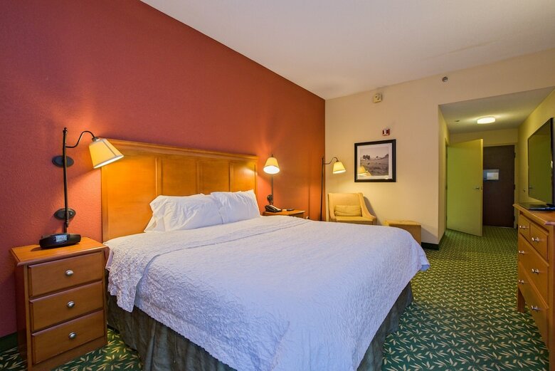 Hotel Hampton Inn By Hilton Concord/bow