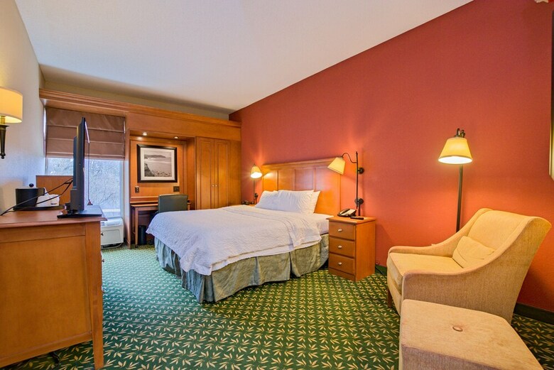 Hotel Hampton Inn By Hilton Concord/bow