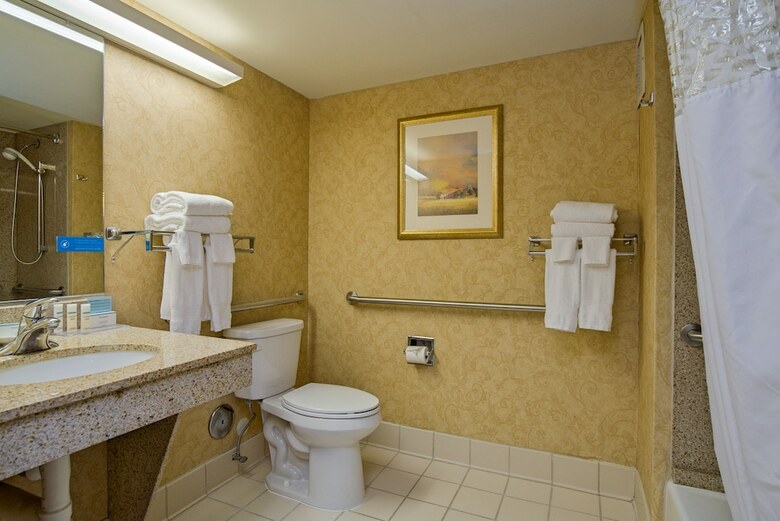 Hotel Hampton Inn By Hilton Concord/bow