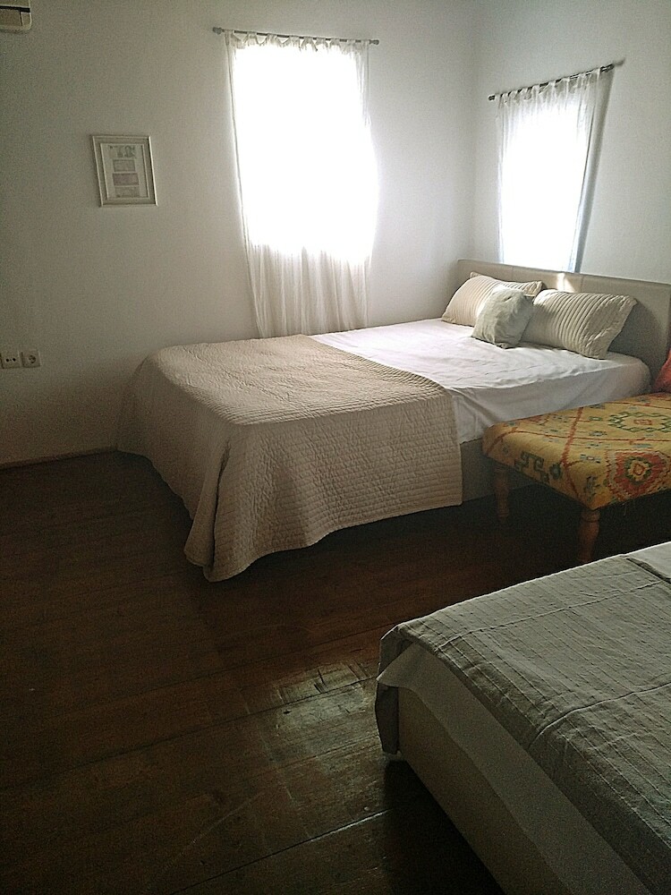 Apartamentos Ornos Suites