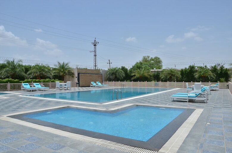 Hotel Grand Hira Resorts