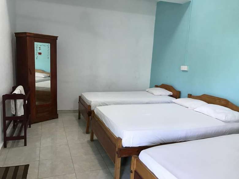 Gnanams Hotel