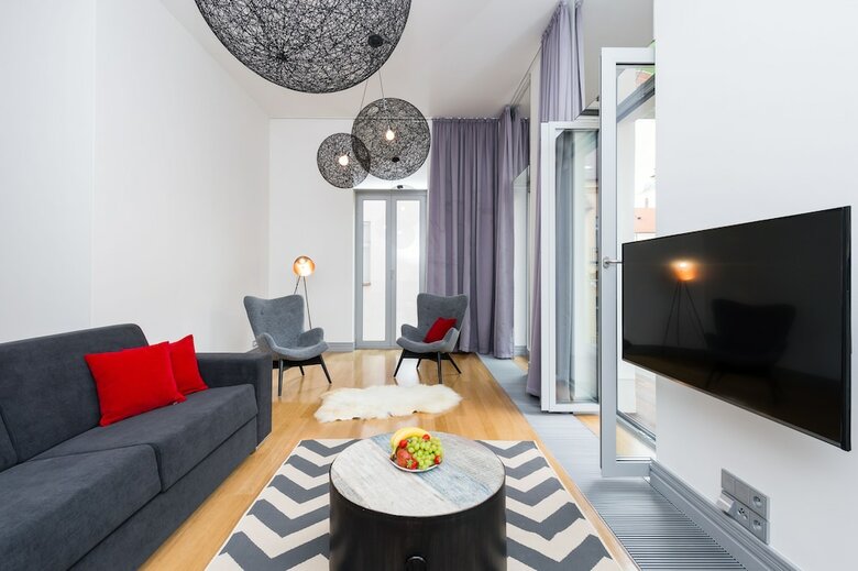 Empirent Aquarius Apartments