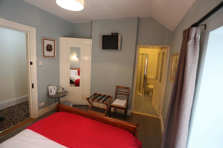 Hotel Rolling Wave Guesthouse