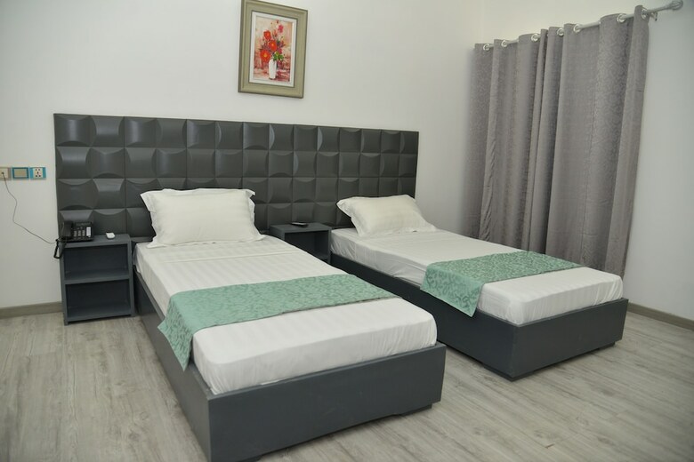 Jess Hotel Kpalim�
