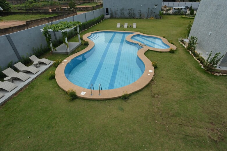 Jess Hotel Kpalim�