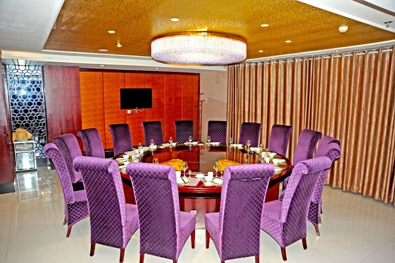 Dinis Business Hotel Kaiyuan Branch