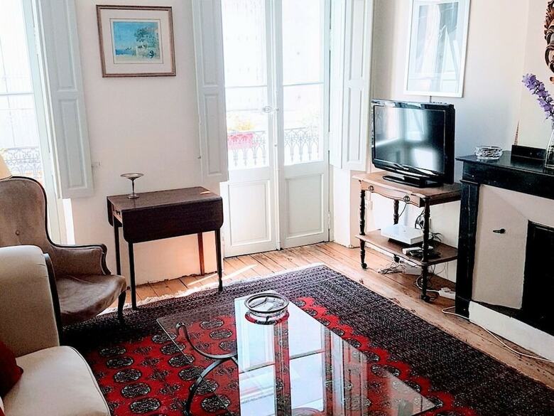 The Apartments Rue Barb�s
