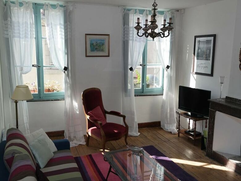 The Apartments Rue Barb�s