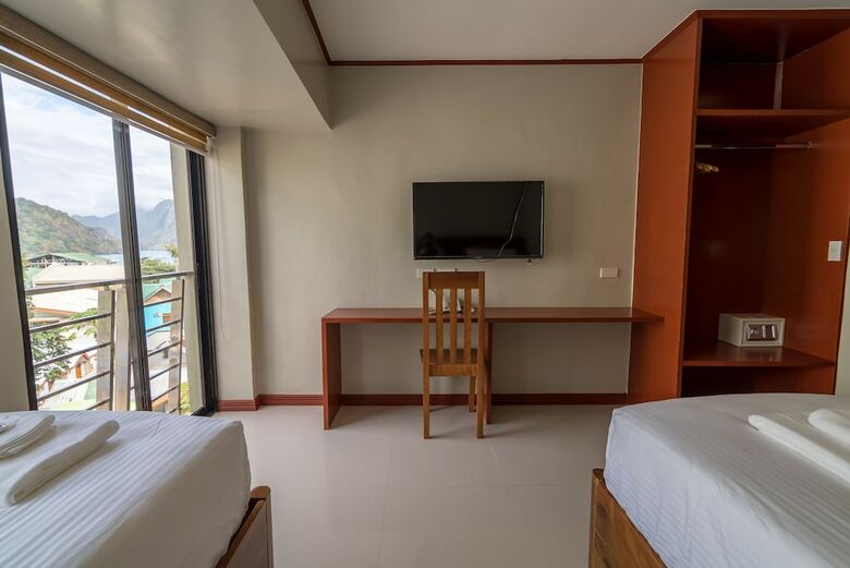Coral Cliff Hotel